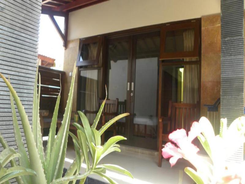 Malino Homestay Gili Trawangan Exterior photo