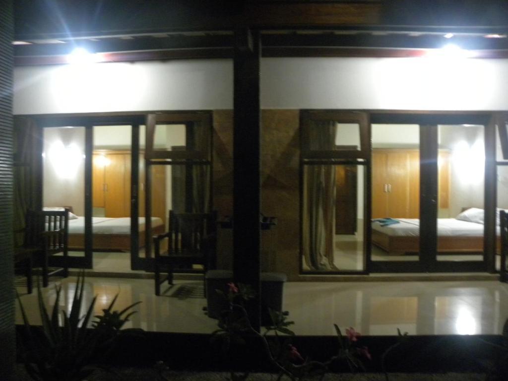 Malino Homestay Gili Trawangan Exterior photo